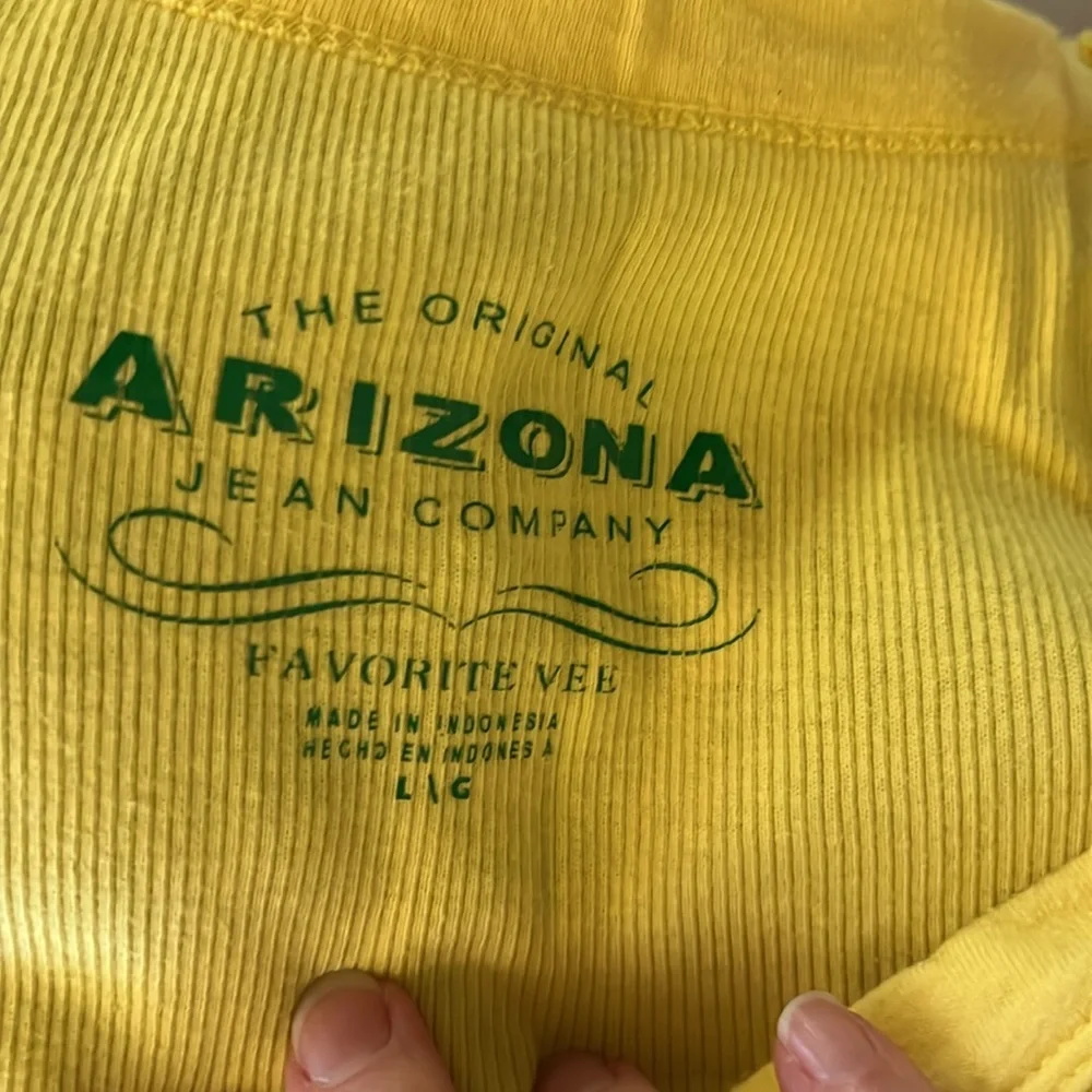 Shirt - Picture 4 of 4